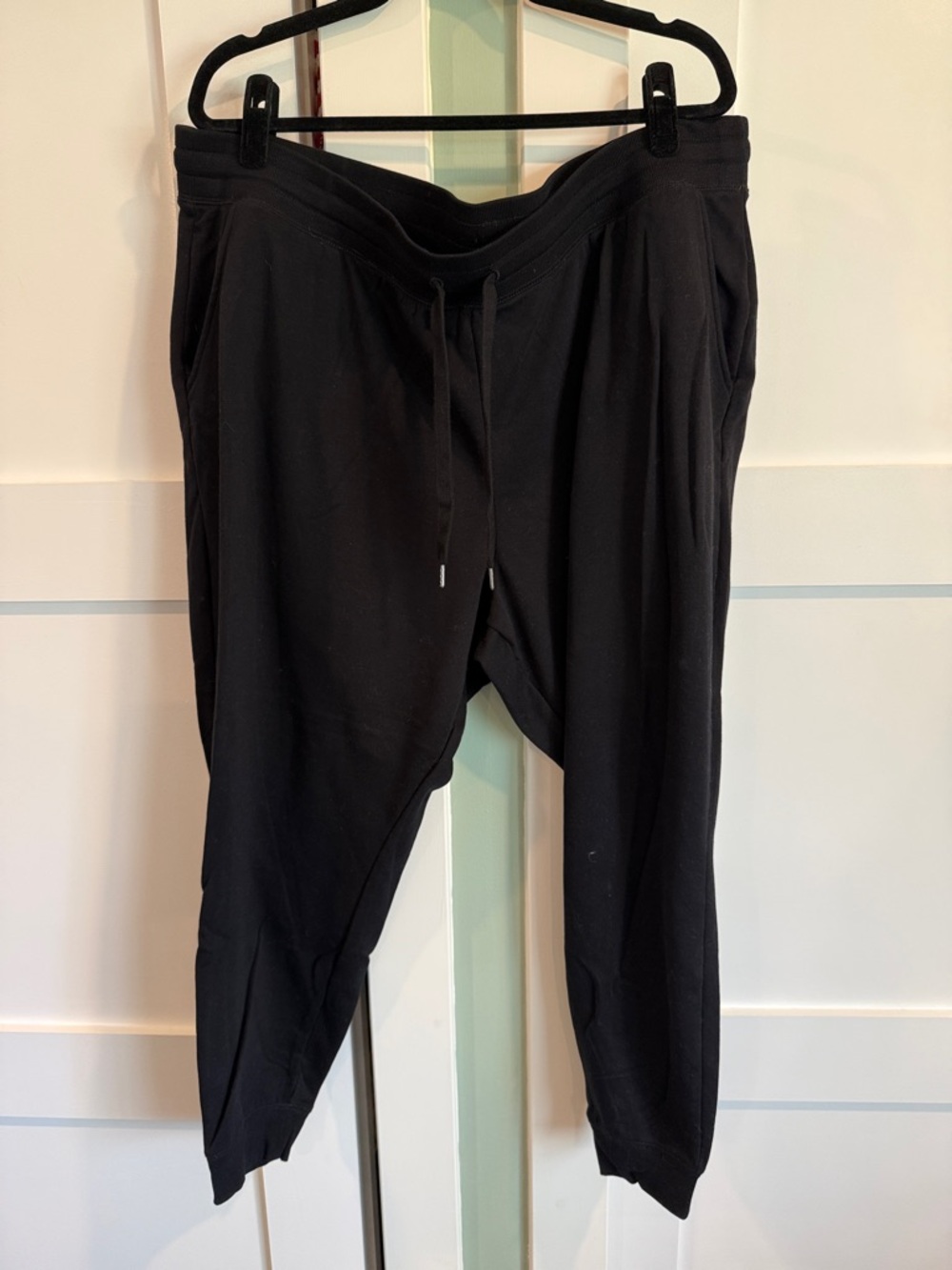 Old Navy Women’s Black Jogger Sweatpants